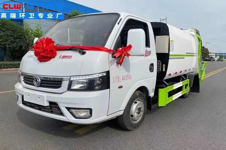 東風(fēng)藍(lán)牌壓縮垃圾車(chē)整車(chē)高度低于2.2米外形小能進(jìn)地下室